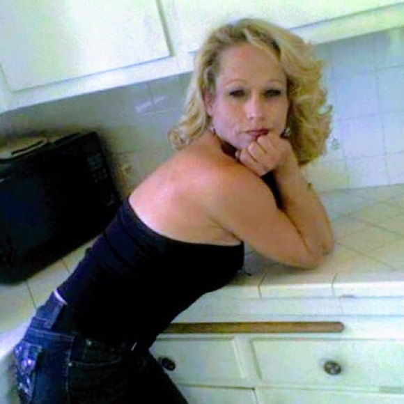 Meet your Posher, Tondda - Picture 1 of 2